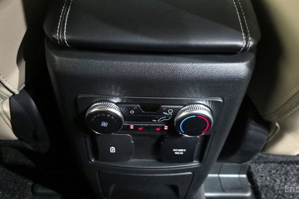 2023 Ford Explorer с пробегом 10 240 км