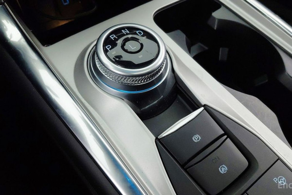 2023 Ford Explorer с пробегом 9 553 км