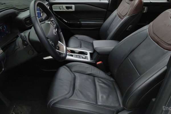 2023 Ford Explorer с пробегом 9 553 км