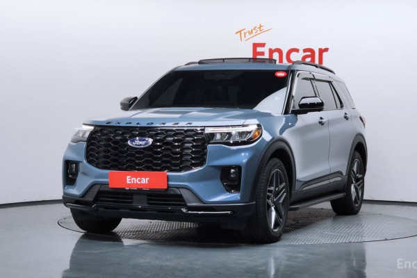 2025 Ford Explorer с пробегом 14 545 км