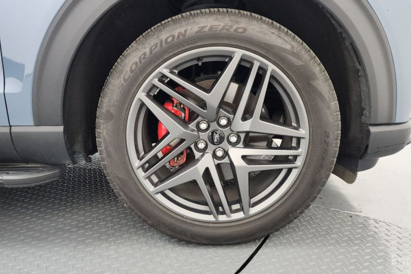 2025 Ford Explorer с пробегом 14 545 км