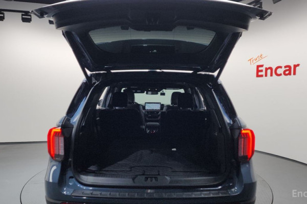 2025 Ford Explorer с пробегом 14 545 км