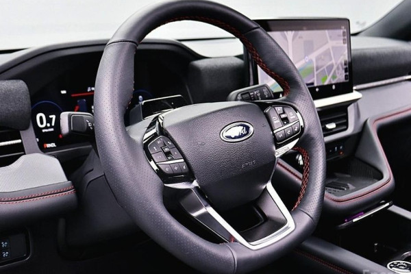 2025 Ford Explorer с пробегом 7 000 км