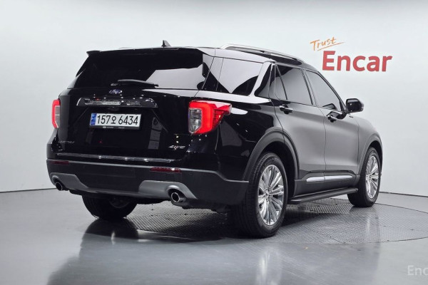 2023 Ford Explorer с пробегом 13 405 км