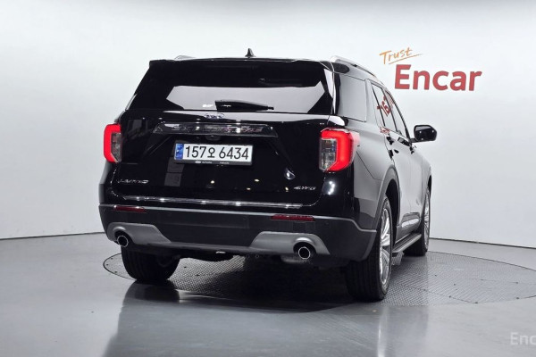 2023 Ford Explorer с пробегом 13 405 км