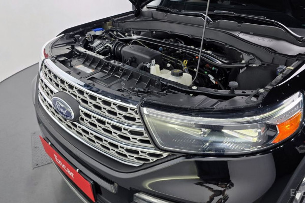 2023 Ford Explorer с пробегом 13 405 км