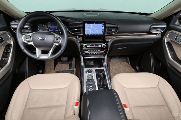 2023 Ford Explorer с пробегом 13 405 км