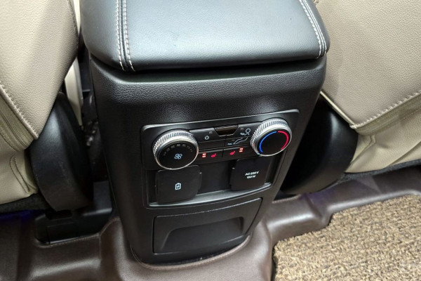 2023 Ford Explorer с пробегом 13 405 км