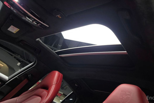 2023 Porsche Panamera с пробегом 34 302 км