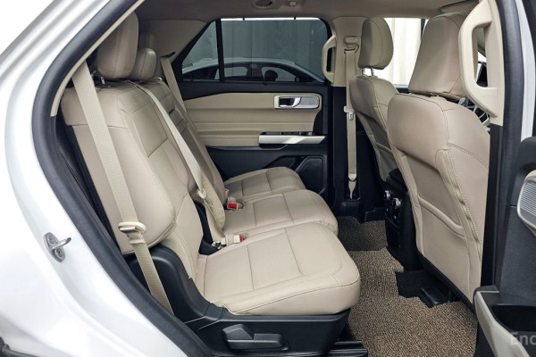 2023 Ford Explorer с пробегом 22 030 км