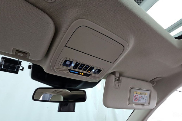 2023 Ford Explorer с пробегом 22 030 км