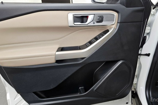 2023 Ford Explorer с пробегом 22 030 км