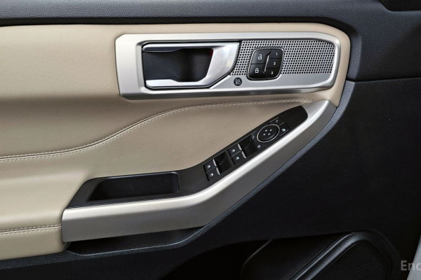 2023 Ford Explorer с пробегом 22 030 км