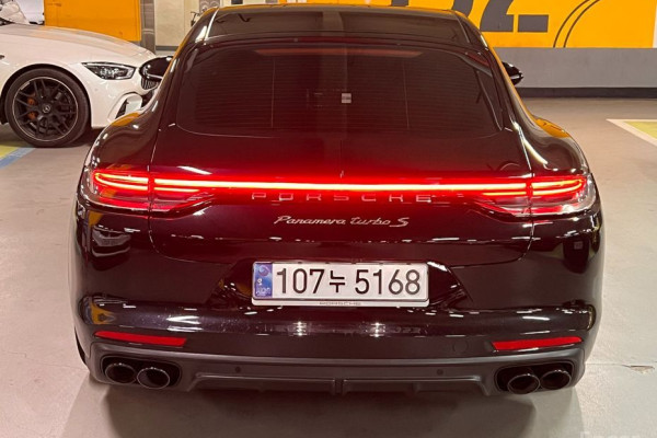 2021 Porsche Panamera с пробегом 38 679 км