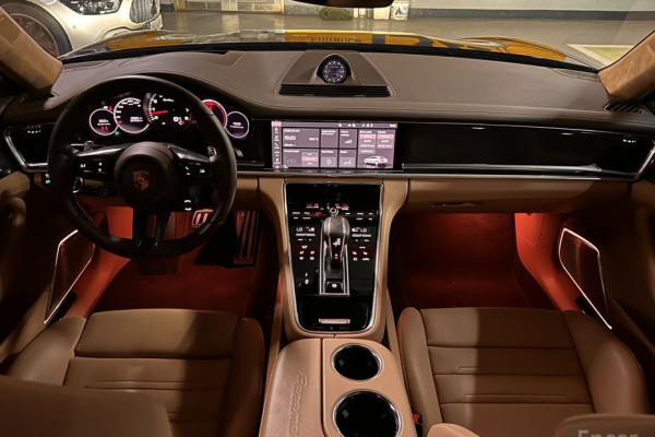 2021 Porsche Panamera с пробегом 38 679 км