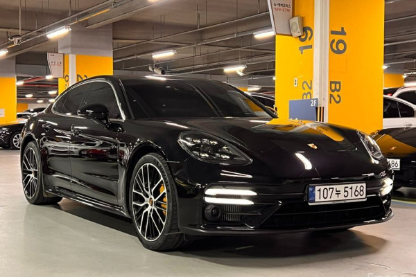 2021 Porsche Panamera с пробегом 38 679 км
