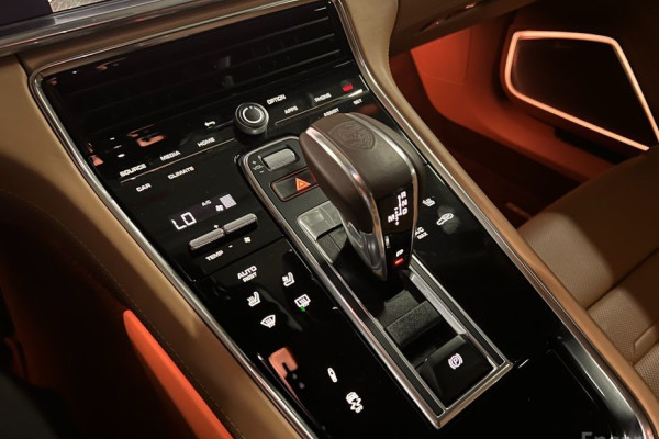 2021 Porsche Panamera с пробегом 38 679 км