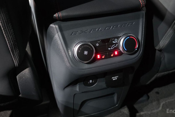 2024 Ford Explorer с пробегом 8 976 км