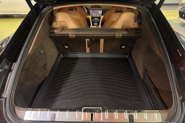 2021 Porsche Panamera с пробегом 38 679 км