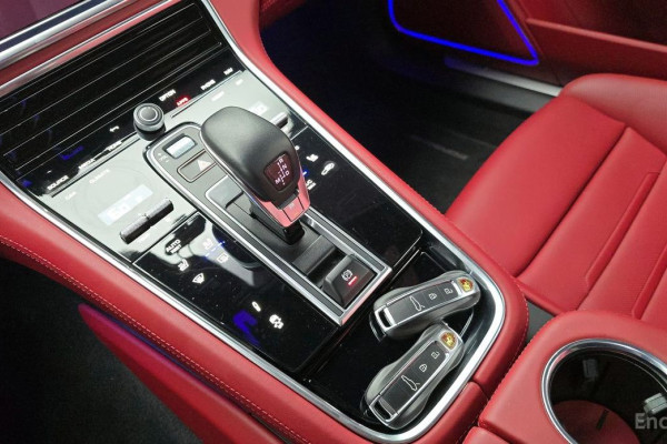 2021 Porsche Panamera с пробегом 17 933 км