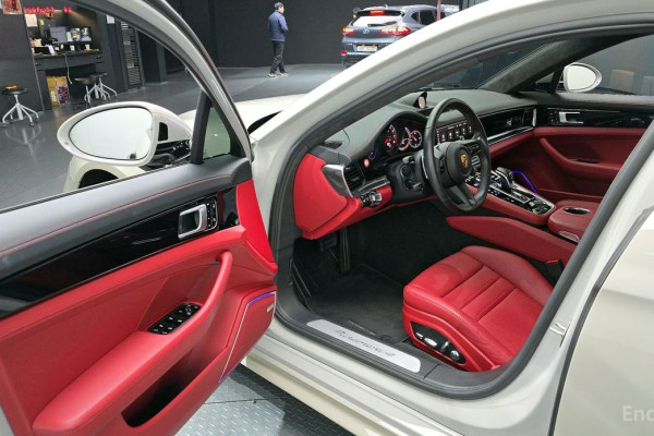 2021 Porsche Panamera с пробегом 17 933 км