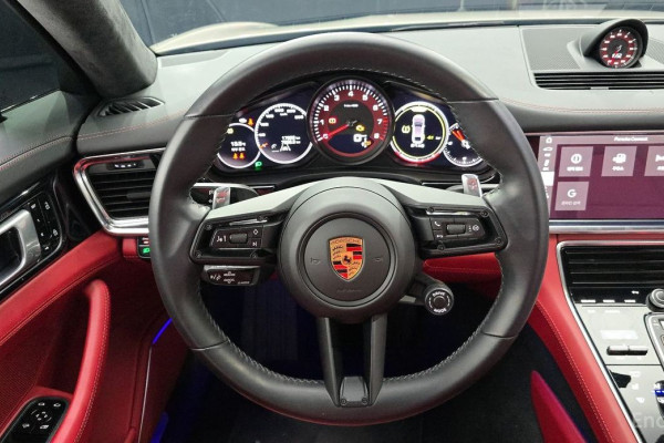 2021 Porsche Panamera с пробегом 17 933 км