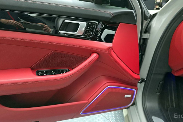 2021 Porsche Panamera с пробегом 17 933 км