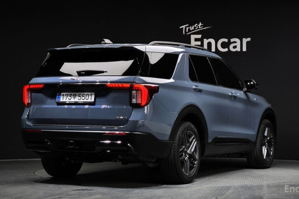 2025 Ford Explorer с пробегом 18 192 км