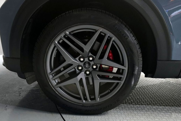 2025 Ford Explorer с пробегом 18 192 км