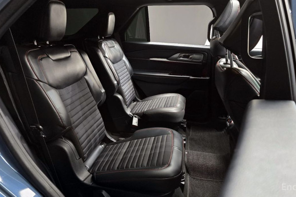 2025 Ford Explorer с пробегом 18 192 км