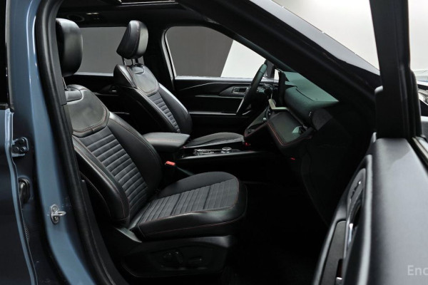 2025 Ford Explorer с пробегом 18 192 км