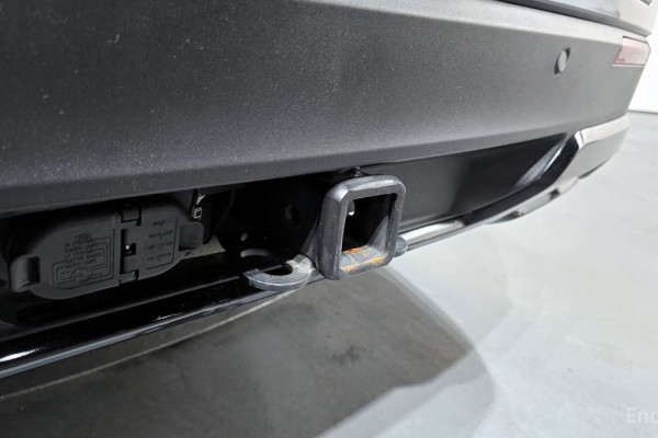 2025 Ford Explorer с пробегом 18 192 км