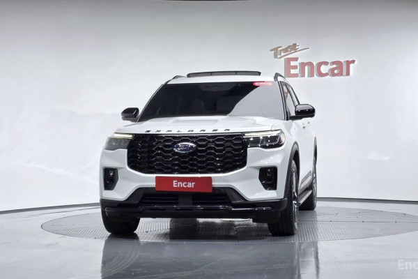 2025 Ford Explorer с пробегом 20 395 км