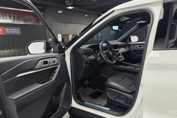 2025 Ford Explorer с пробегом 20 395 км