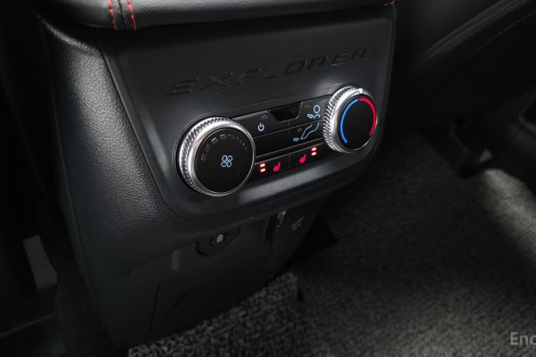 2025 Ford Explorer с пробегом 20 395 км