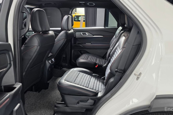 2025 Ford Explorer с пробегом 20 395 км