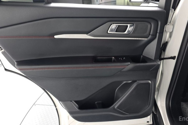 2025 Ford Explorer с пробегом 20 395 км