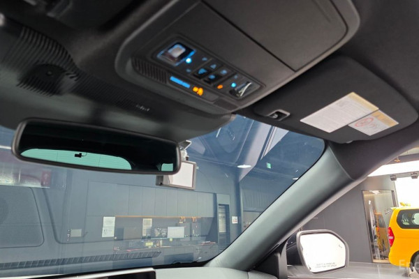 2025 Ford Explorer с пробегом 20 395 км