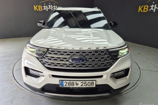 2021 Ford Explorer с пробегом 61 065 км