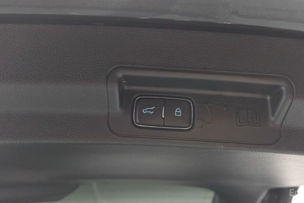 2022 Ford Explorer с пробегом 96 943 км