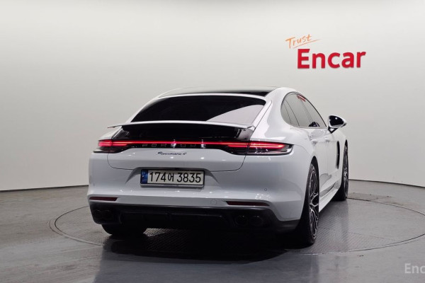 2021 Porsche Panamera с пробегом 41 006 км