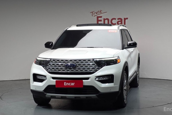 2022 Ford Explorer с пробегом 23 996 км