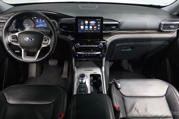 2022 Ford Explorer с пробегом 23 996 км