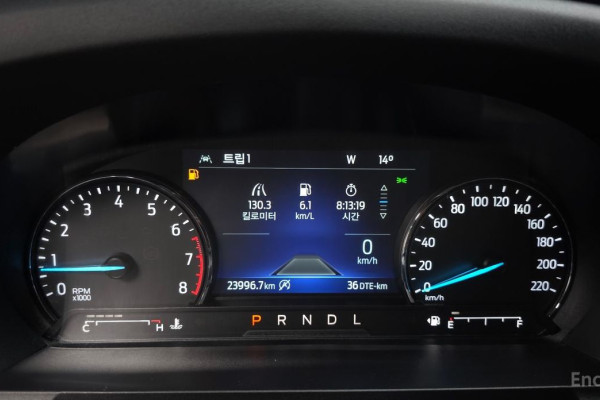 2022 Ford Explorer с пробегом 23 996 км