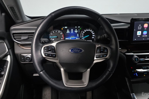 2022 Ford Explorer с пробегом 23 996 км