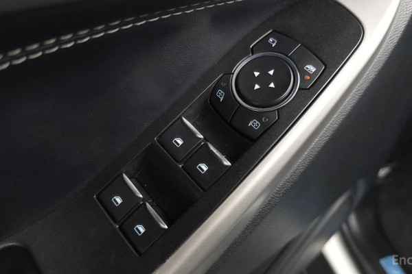 2022 Ford Explorer с пробегом 23 996 км