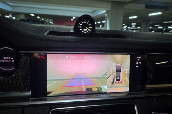 2023 Porsche Panamera с пробегом 23 470 км