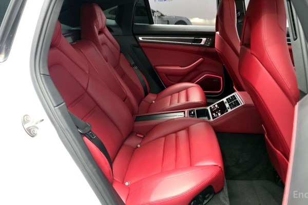 2023 Porsche Panamera с пробегом 37 285 км