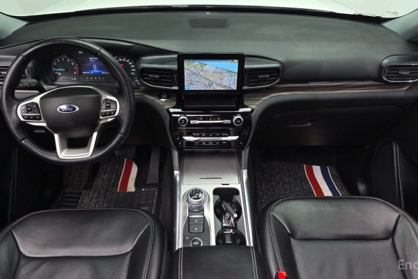 2022 Ford Explorer с пробегом 34 976 км