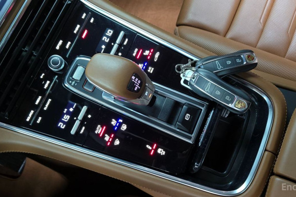 2021 Porsche Panamera с пробегом 44 453 км